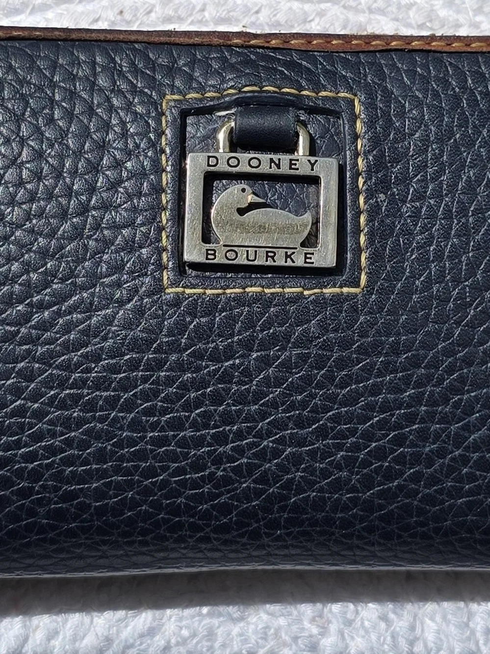 Dooney & Bourke Large Zip Around Wallet Navy Blue Pebble Grain Leather Clutch EX